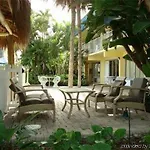 Naples Garden Inn 