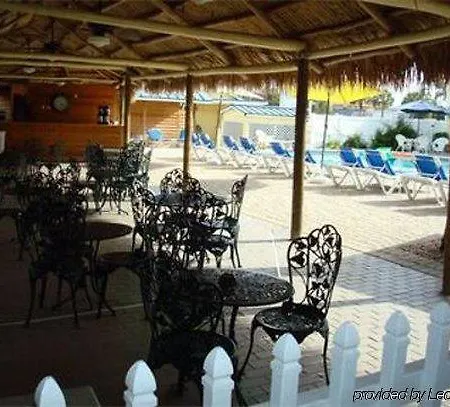 Naples Garden Inn 