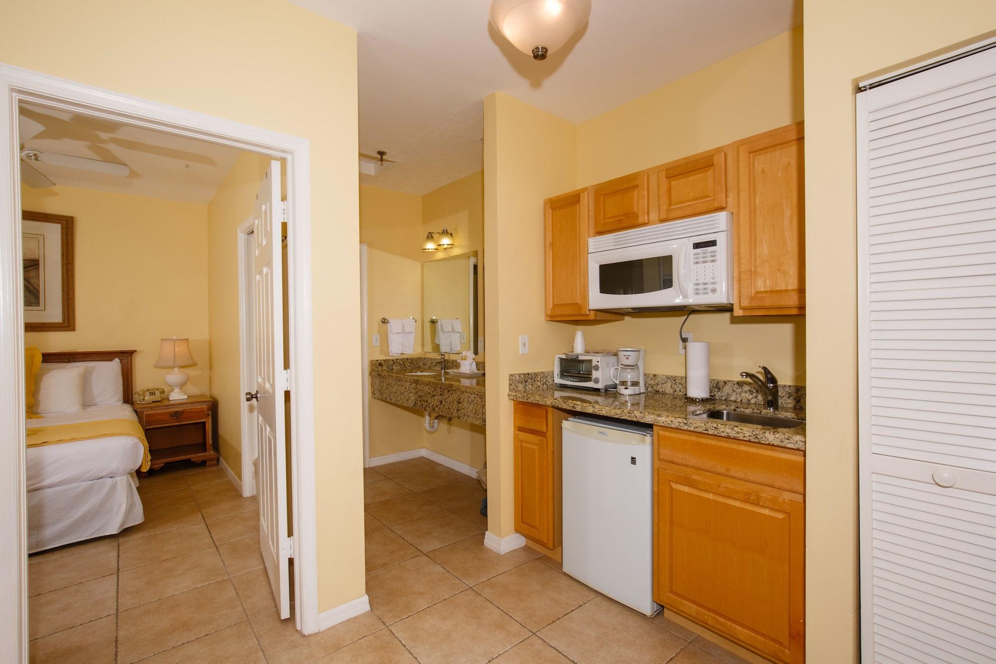 Garden 3* North Naples