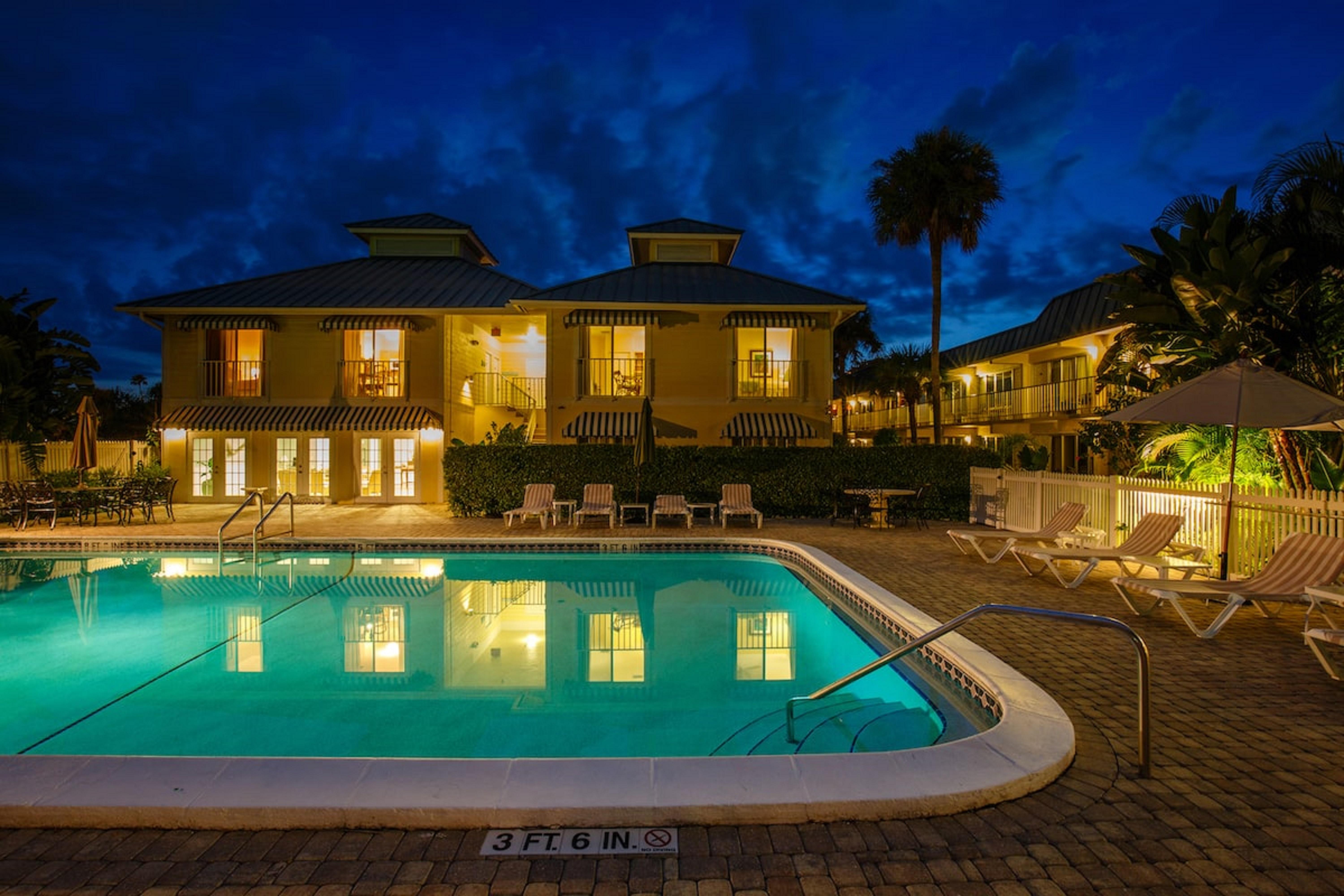 Garden 3* North Naples