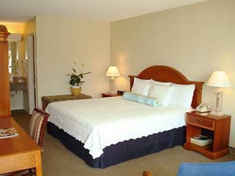 Garden 3* North Naples